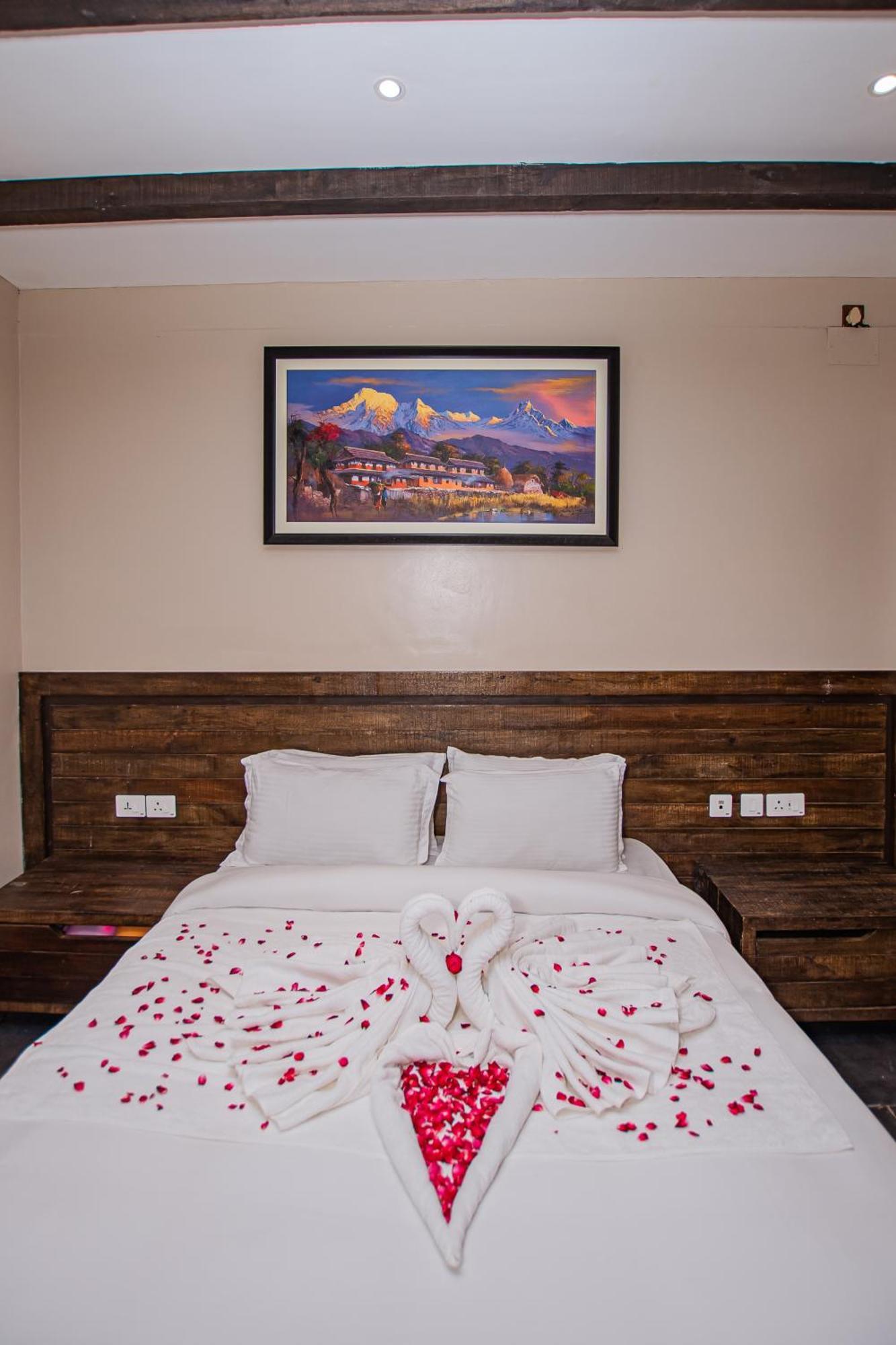 Raniban Retreat Hotel Pokhara Exterior photo